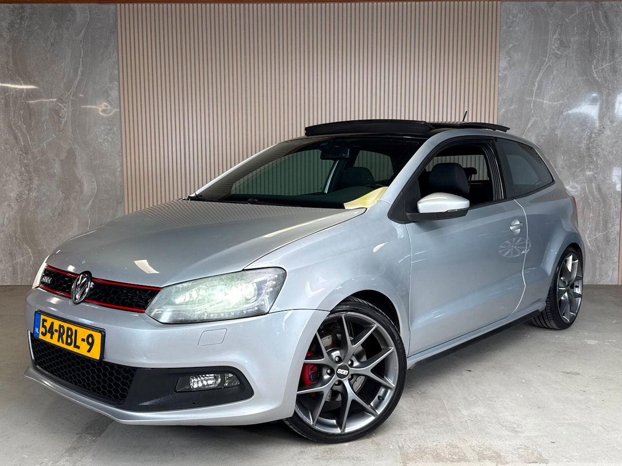 Volkswagen Polo - 1.4 TSI GTI DSG Pano Milltek Airco Cruise Control - AutoWereld.nl