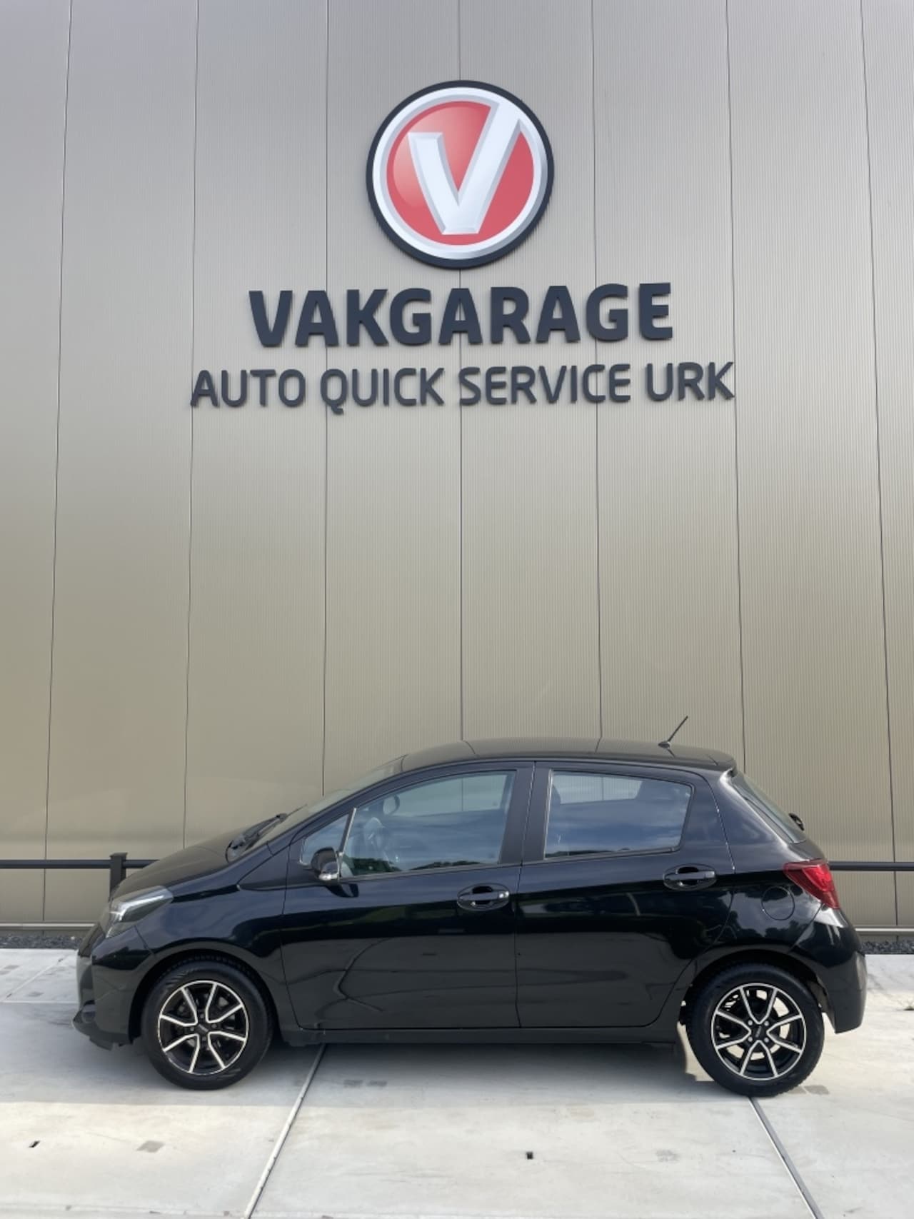 Toyota Yaris - 1.0 VVT-i Aspiration 1.0 VVT-i Aspiration - AutoWereld.nl