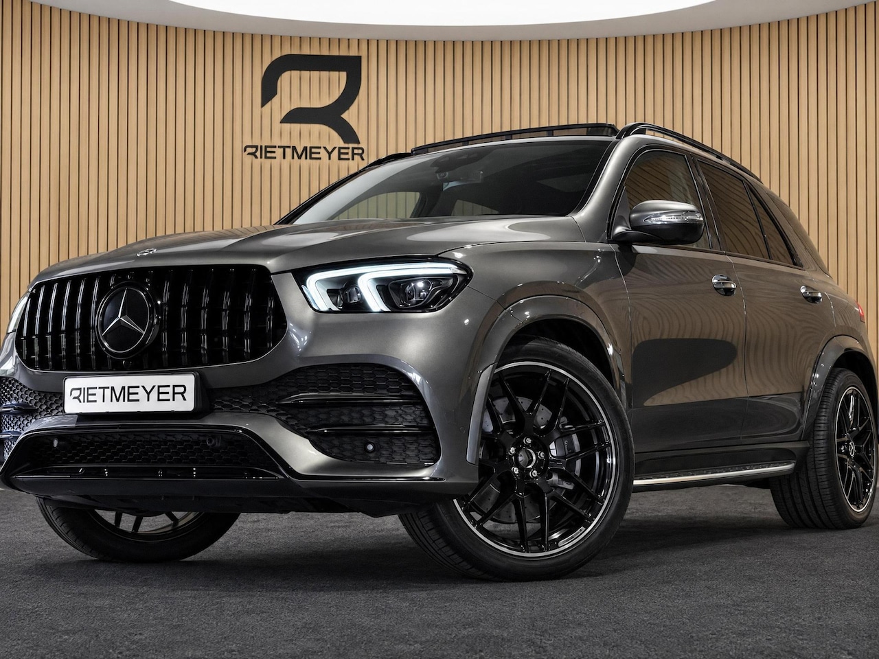 Mercedes-Benz GLE-Klasse - 350 e 4MATIC Premium Plus AMG |Pano |Luchtvering |Burmester |Memory |360° |22'' - AutoWereld.nl