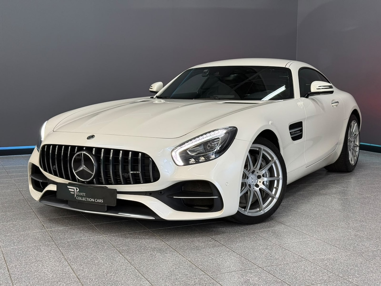 Mercedes-Benz AMG GT - 4.0 | 462 pk | Diamant-wit Bright designo | 24.178 km - AutoWereld.nl
