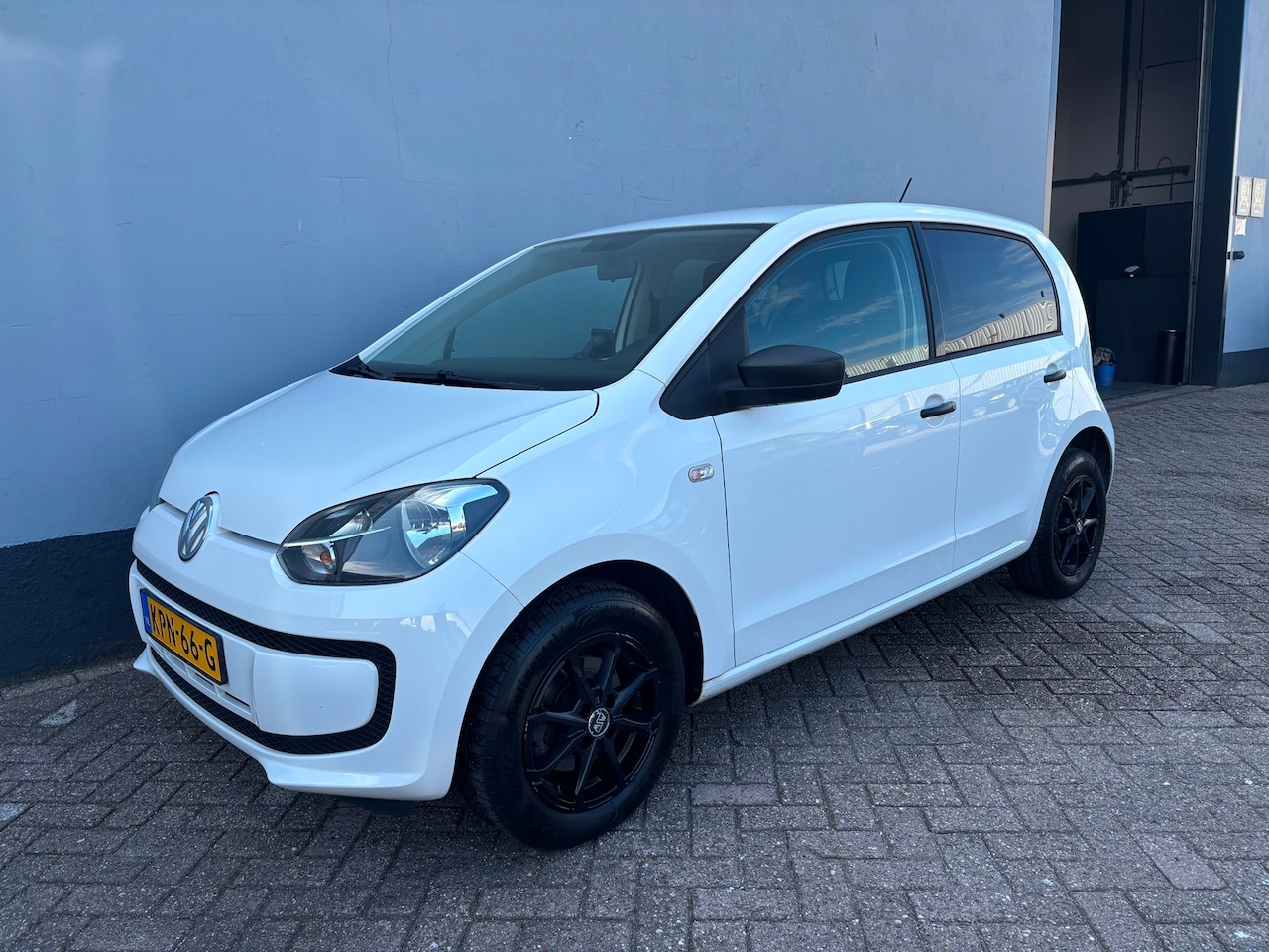 Volkswagen Up! - 1.0 move up! BlueMotion - Airco - AutoWereld.nl