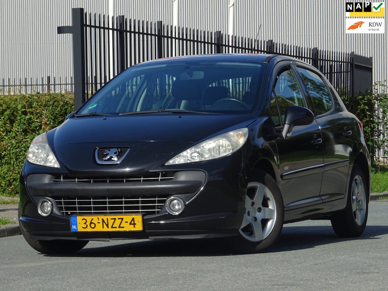 Peugeot 207 - 1.4 VTi Millesim 200 5DRS NAP/AIRCO/CRUISE/APK - AutoWereld.nl