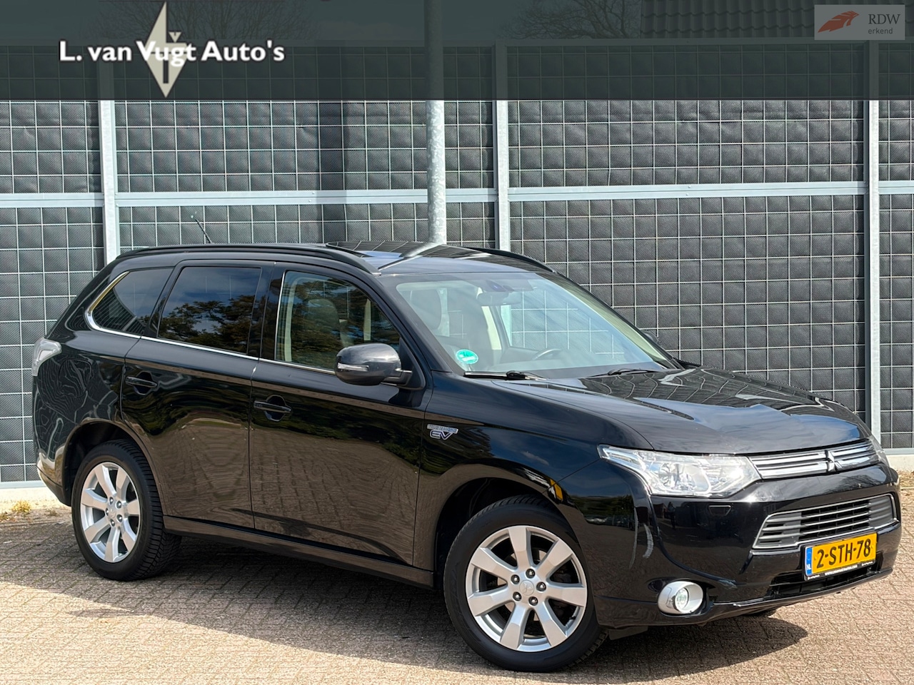 Mitsubishi Outlander - 2.0 PHEV |instyle | Plug-in Hybride | - AutoWereld.nl