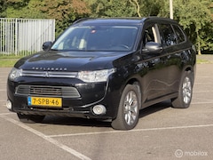 Mitsubishi Outlander - 2.0 PHEV Instyle+