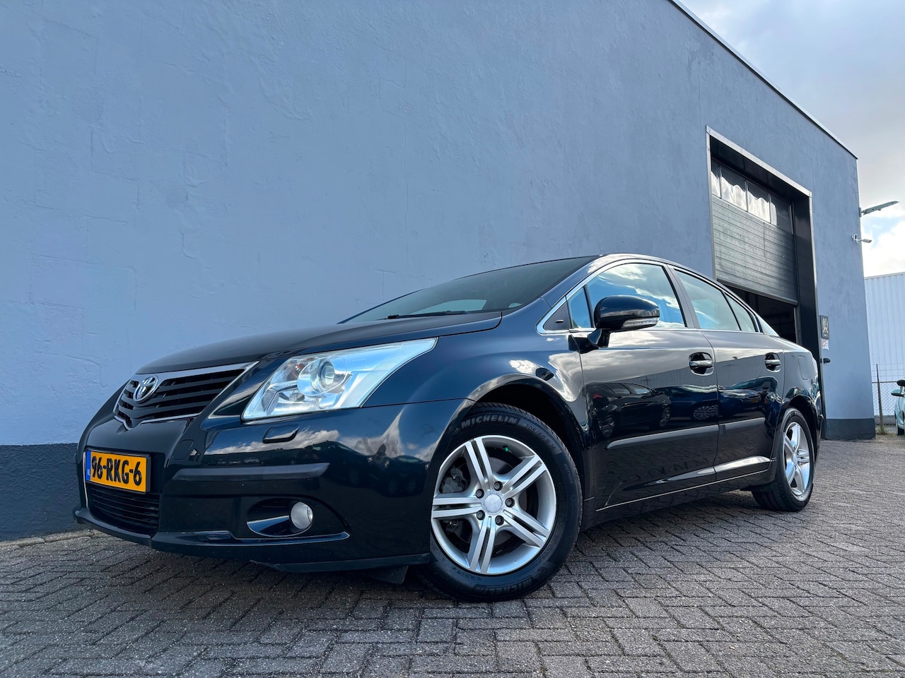 Toyota Avensis - 1.8 VVTi Business 1.8 VVTi Business - AutoWereld.nl