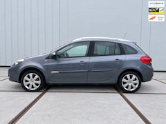 Renault Clio Estate - 1.2 TCE Night & Day Clima - Lm velgen - navi - h.leder - NAP - cruise control - armsteun