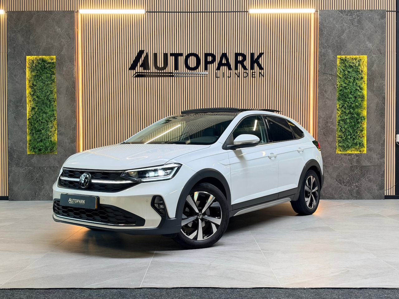 Volkswagen Taigo - 1.0 TSI |PANO|IQ LIGHT|KEYLESS|DODEHOEK|ACC|CAMERA|CARPLAY|2022|TREKHAAK| - AutoWereld.nl