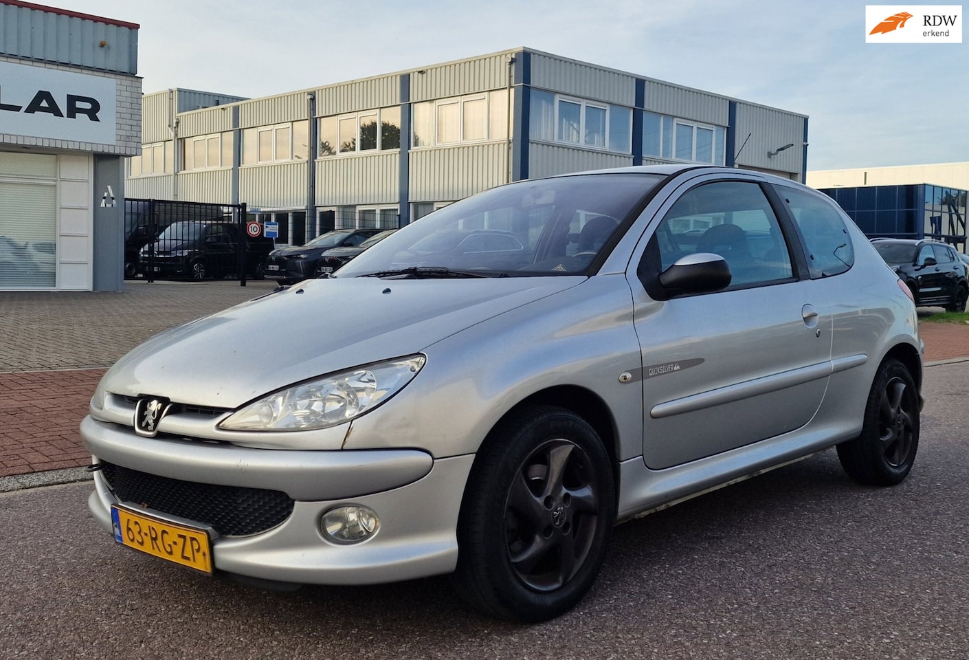 Peugeot 206 - 1.4-16V Quiksilver AIRCO ELEC.PAKET 2 X SLEUTELS - AutoWereld.nl