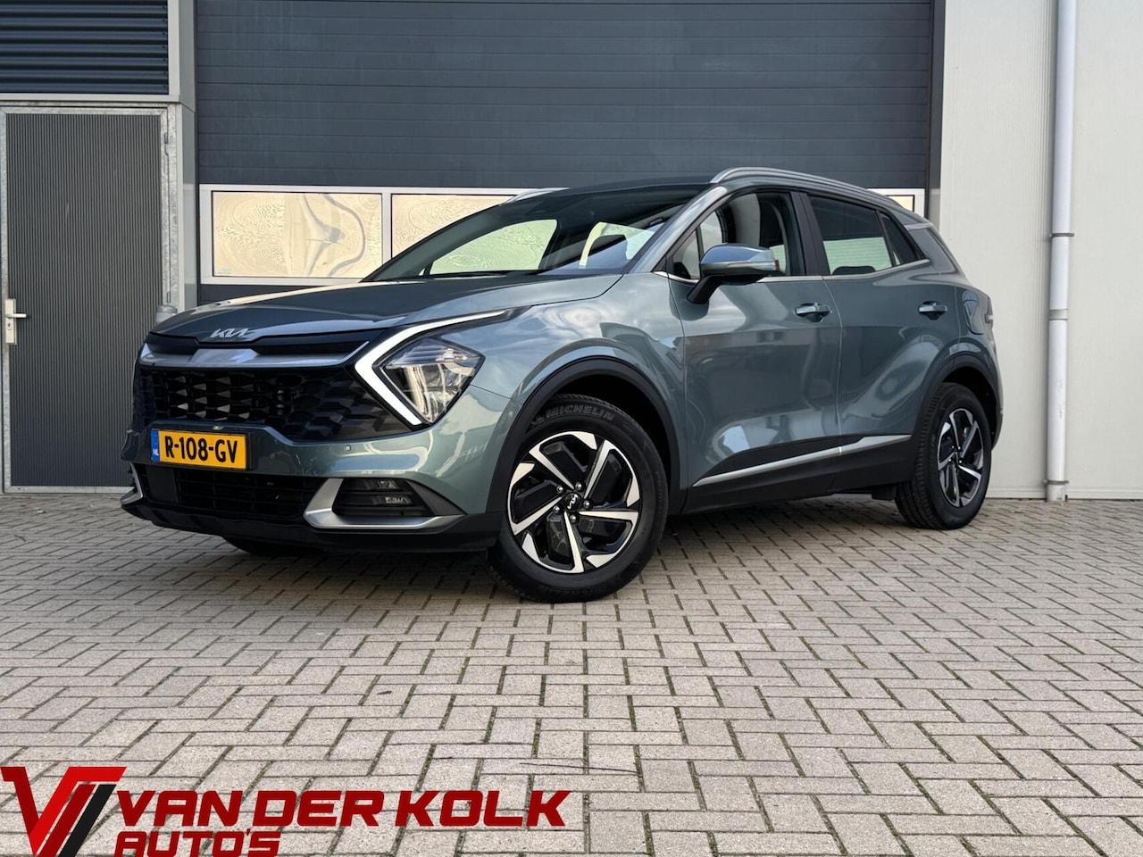 Kia Sportage - 1.6 T-GDi Hybrid DynamicLine Automaat | Camera | Carplay | Navigatie | Cruise | Climate | - AutoWereld.nl