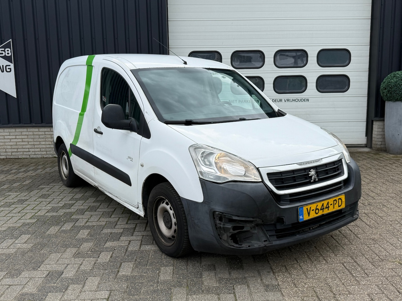Peugeot Partner - 120 1.6 BlueHDi 75 L1 Profit+ - AutoWereld.nl