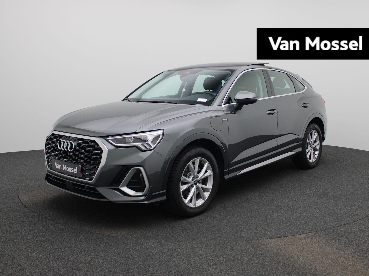 Audi Q3 Sportback - 45 TFSI e S Edition 245 PK | S-line | Camera | Stoelverwarming | Leder | Climate Control | - AutoWereld.nl
