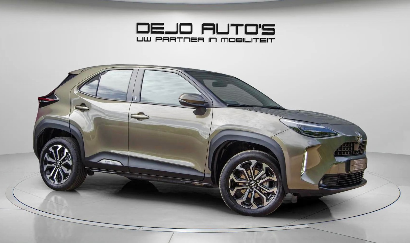 Toyota Yaris Cross - 1.5 HYBRID DYNAMIC WINTER PACK NAVI-CARPLAY CAMERA - AutoWereld.nl