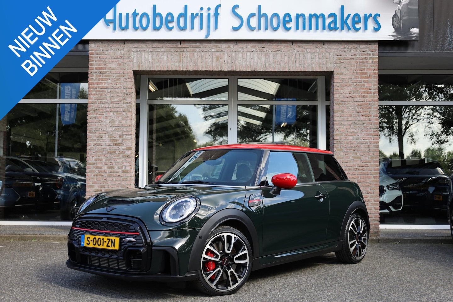 MINI 3-Deurs - 2.0 John Cooper Works JCW Pack PANO HARMAN&KARDON CAMERA ADAPTIVE-CRUISE STOELVERW. CARPLA - AutoWereld.nl