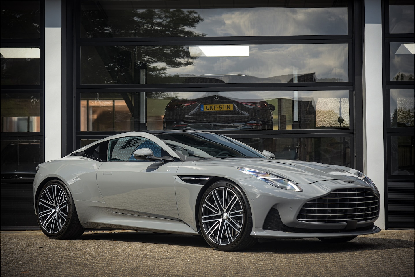 Aston Martin V8 Coupé - DB12 4.0 - AutoWereld.nl