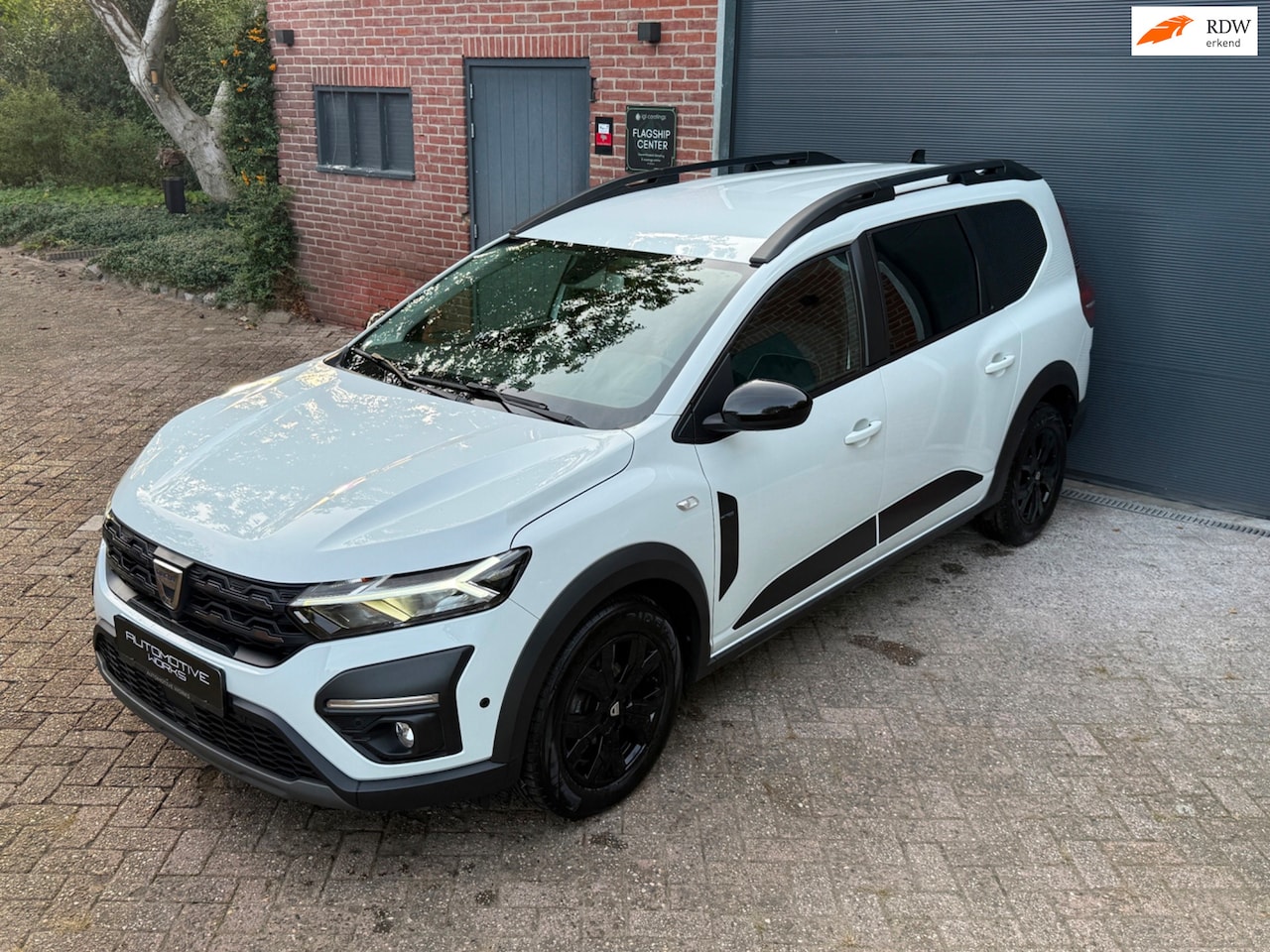 Dacia Jogger - 1.0 TCe Bi-Fuel Extreme+ Limited Edition l Eerste eigenaar l Volle uitvoering l Benzine en - AutoWereld.nl