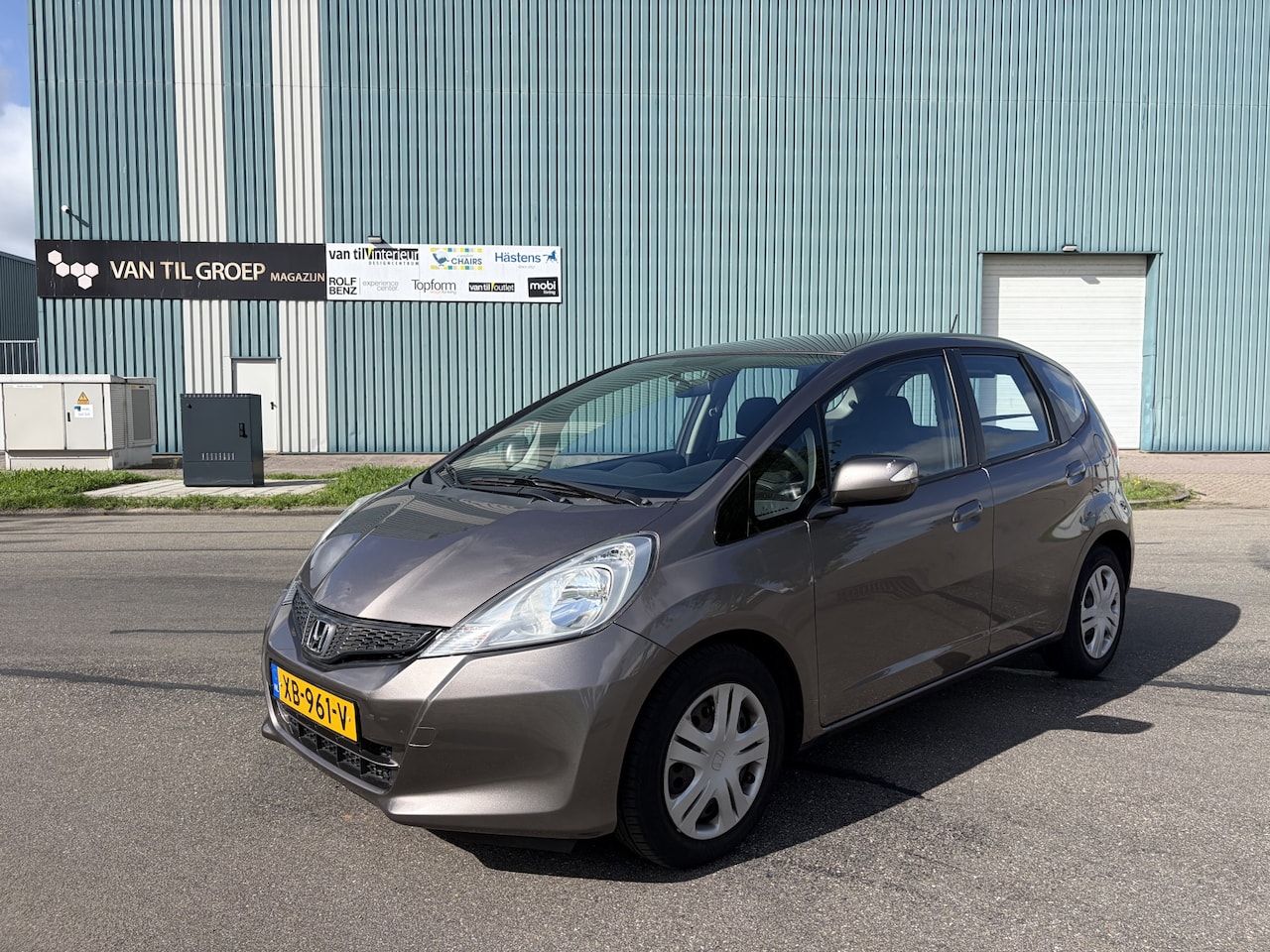 Honda Jazz - 1.4-16 Trend Automaat 100 PK. Onverwoestbare auto die nog makkelijk 15 jaar meegaat !!! Al - AutoWereld.nl