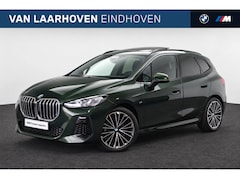 BMW 2-serie Active Tourer - 220i M Sport Automaat / Trekhaak / Panoramadak / Sportstoelen / M Adaptief onderstel / Ach