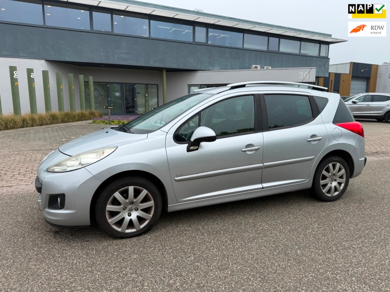 Peugeot 207 SW - 1.6 VTi Sportium 1.6 VTi Sportium - AutoWereld.nl