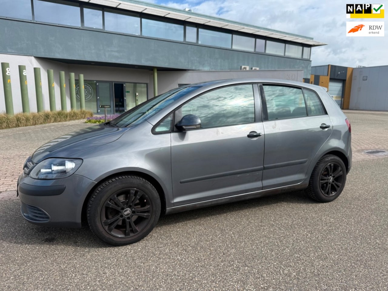 Volkswagen Golf Plus - 1.6 FSI Comfortline Business 1.6 FSI Comfortline Business - AutoWereld.nl