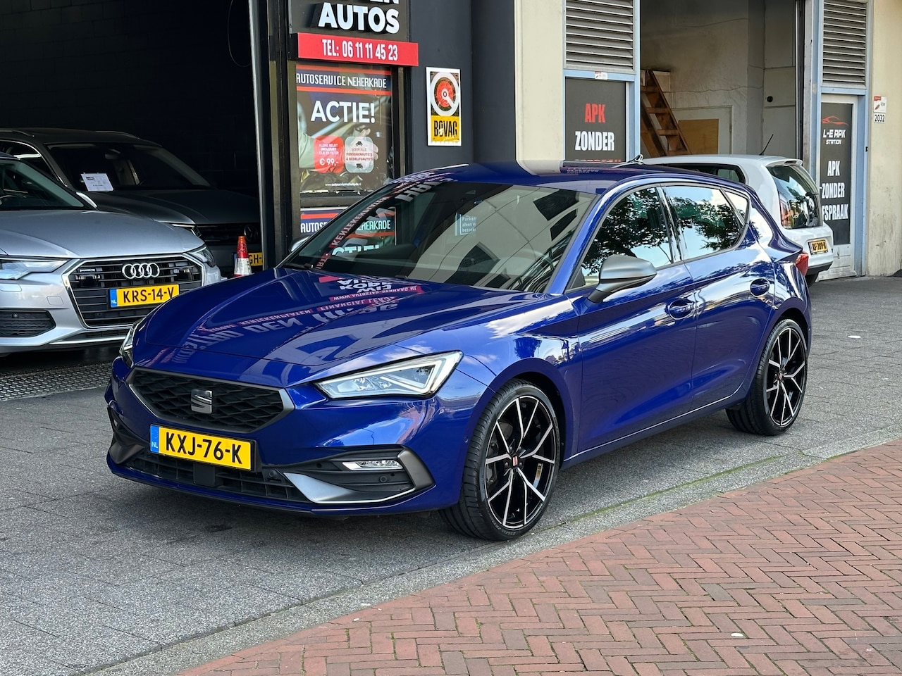 SEAT Leon - 1.5 eTSI FR Aut Leer Navi Camera Carplay - AutoWereld.nl