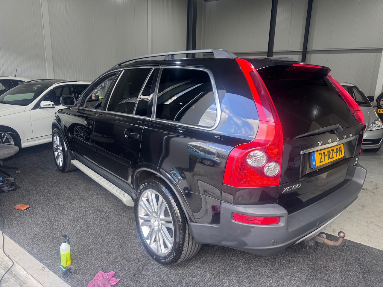 Volvo XC90 - 2.4 D5 Summum Automaat|7 persoons|schuif\kantel dak!! - AutoWereld.nl