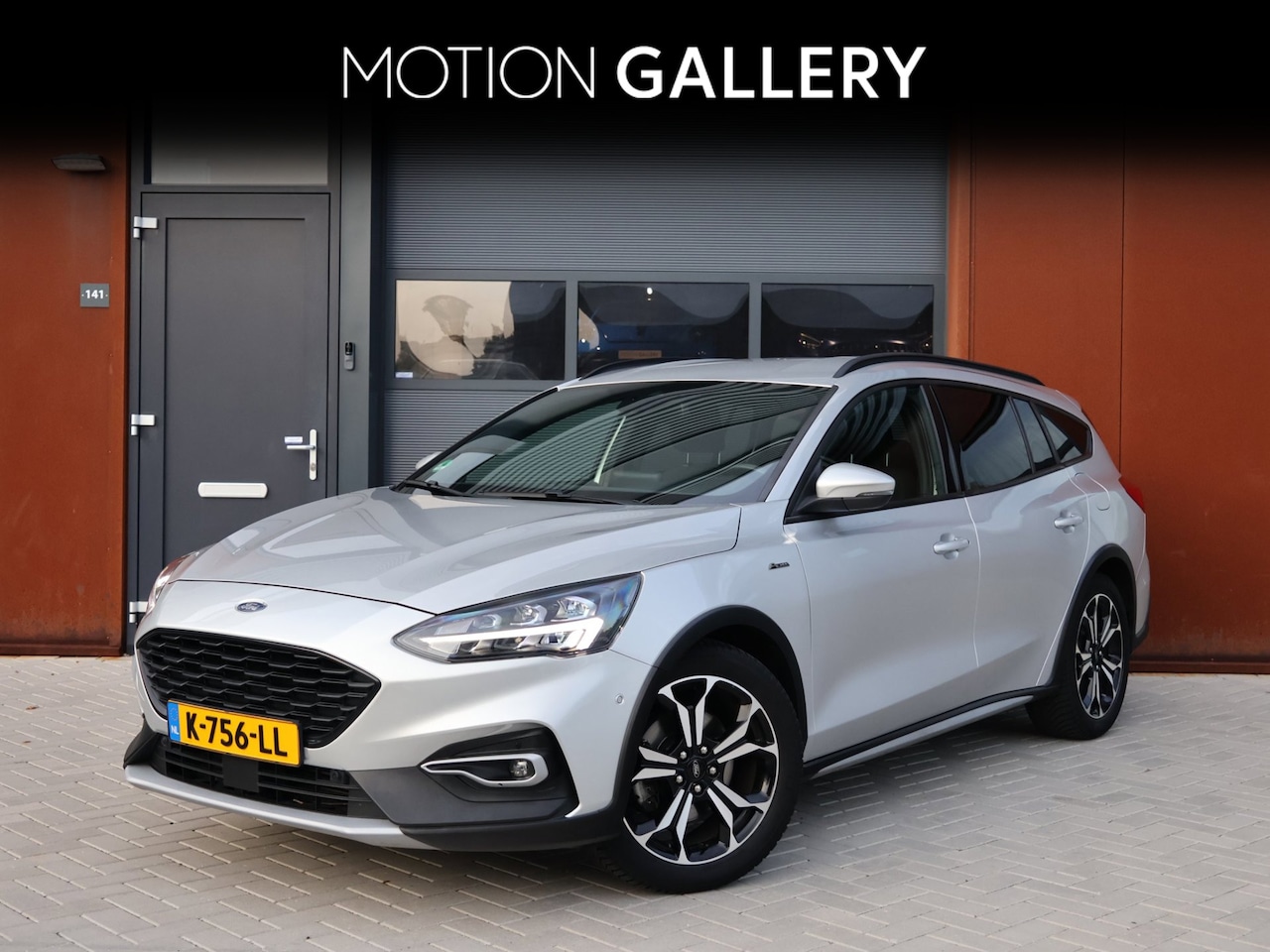 Ford Focus Wagon - 1.5 EcoBoost Active X Business | NAP | Dealer | ACC | Camera | Trekhaak | Winterpakket | Z - AutoWereld.nl