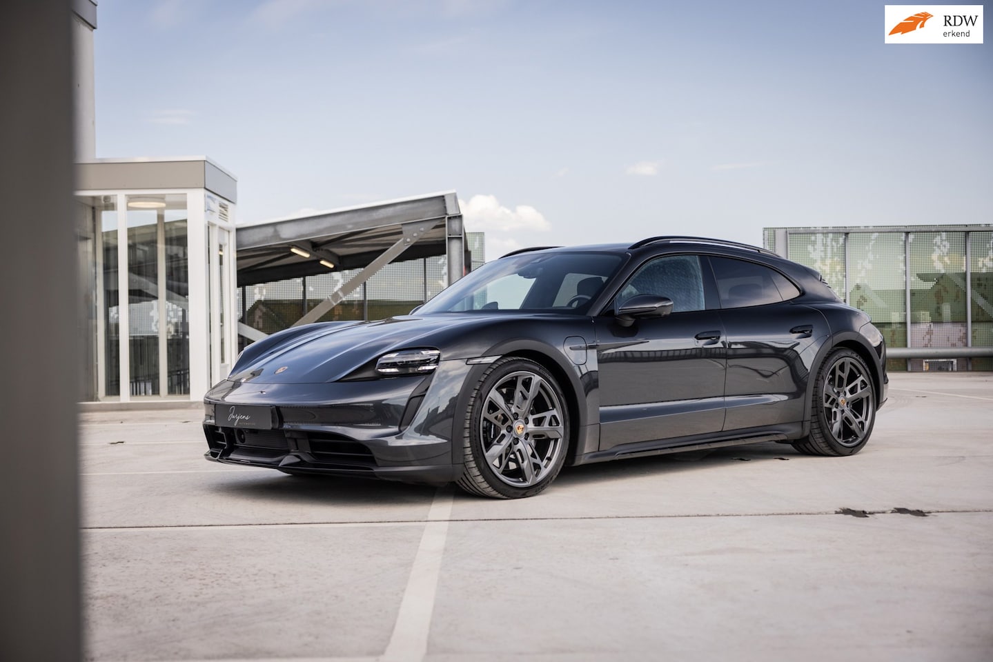 Porsche Taycan Cross Turismo - Turbo 93 kWh (680pk) Vierwielsturing | LED Matrix - AutoWereld.nl