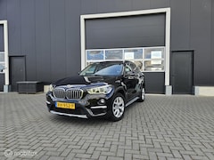 BMW X1 - sDrive18i High Executive Automaat HUD | Camera | LED
