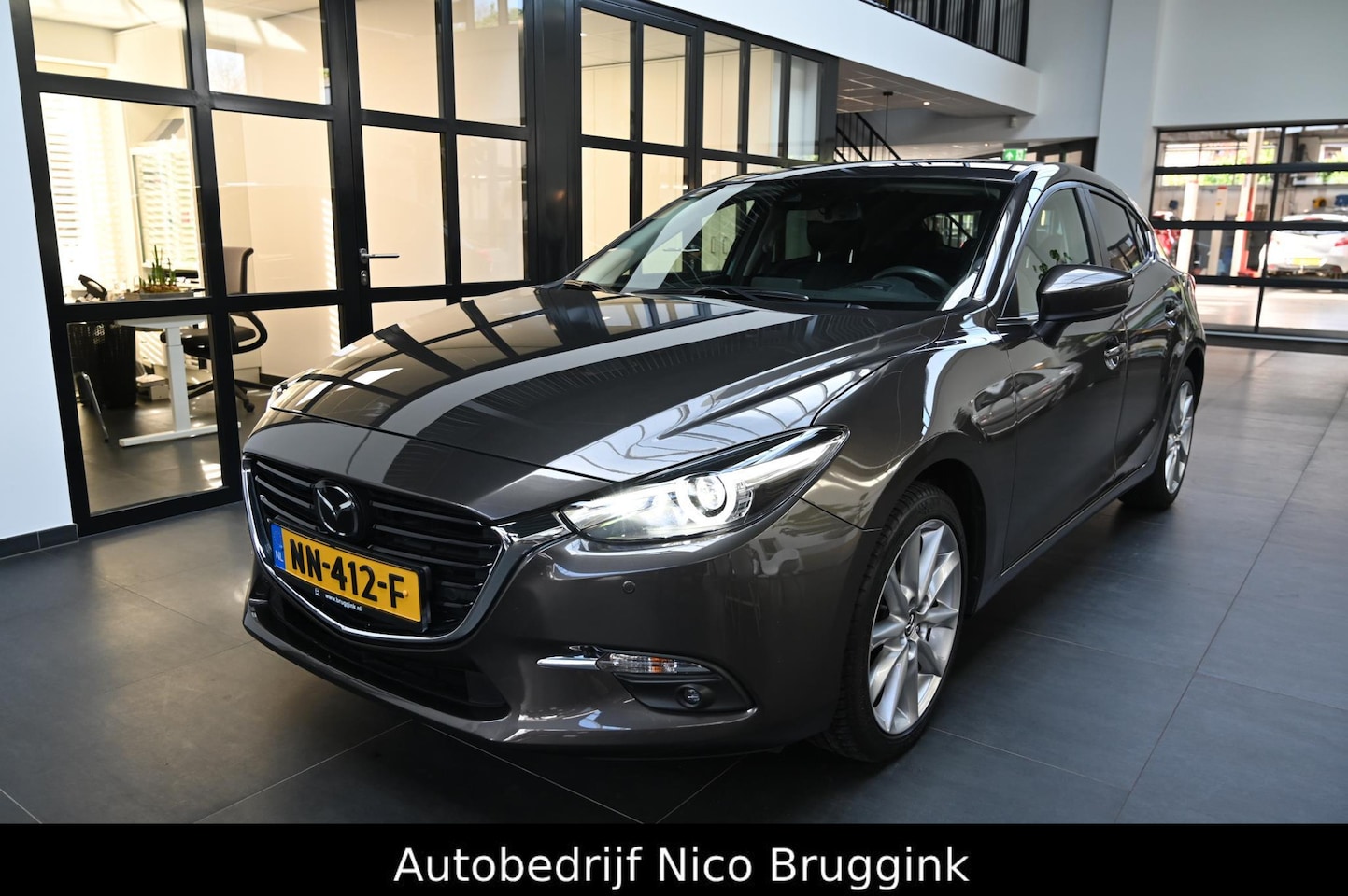 Mazda 3 - SkyActiv-G 120 6MT GT-M *Dealeronderhouden* *All-in prijs* - AutoWereld.nl