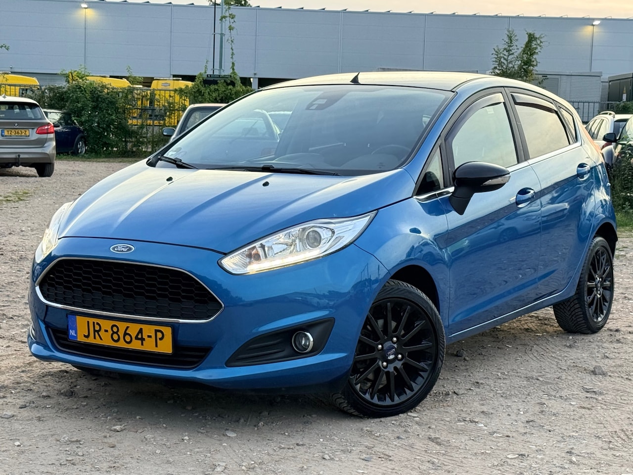 Ford Fiesta - 1.0 EcoBoost Candy Blue Edition 1.0 EcoBoost Candy Blue Edition - AutoWereld.nl