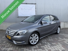 Mercedes-Benz B-klasse - 200 157pk Ambition Automaat 2012 / Leer / Xenon / Trekhaak / NAP
