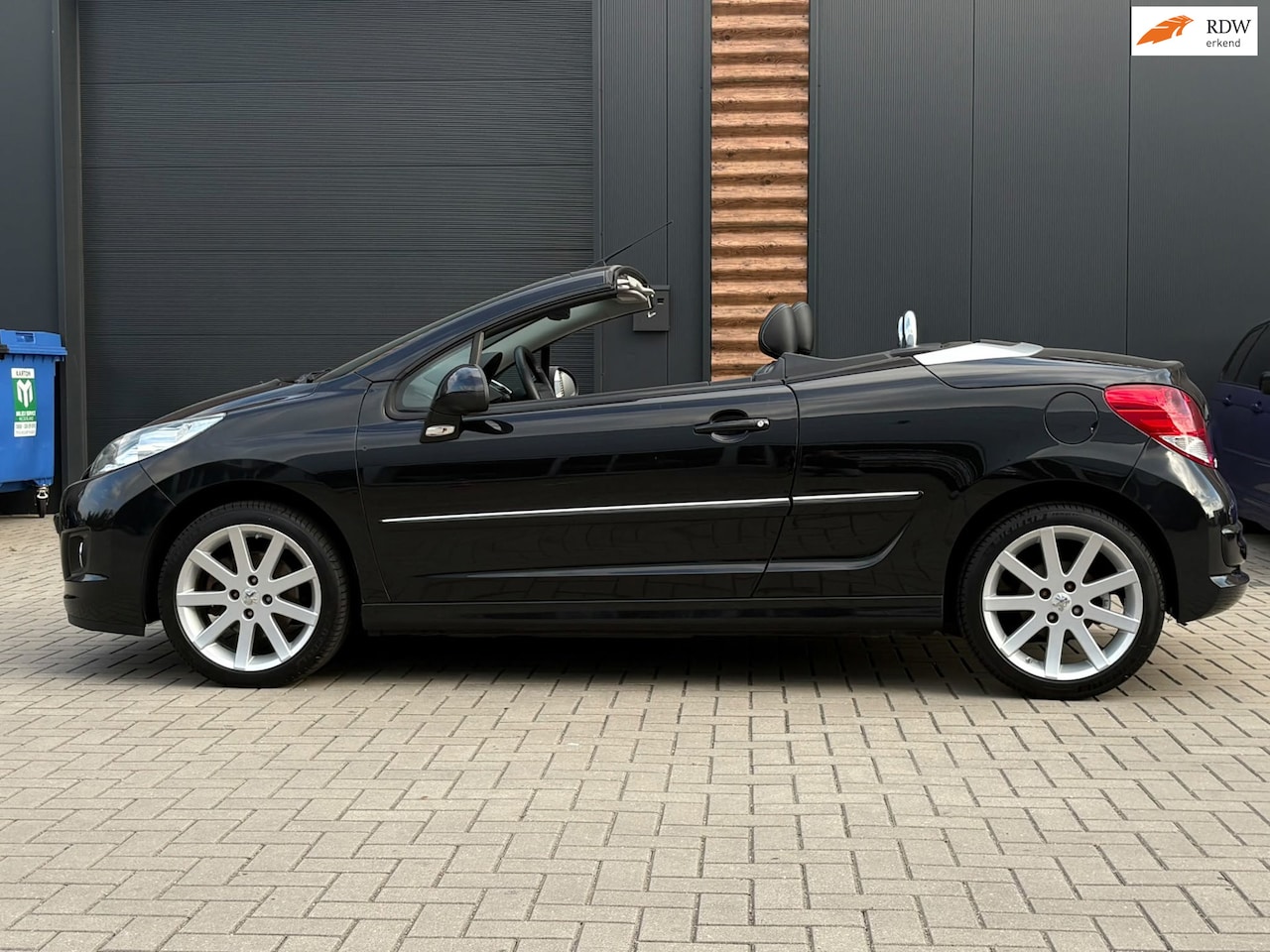 Peugeot 207 CC - 1.6 VTi Roland Garros LAGE KMST. STOELVERWARMING - AutoWereld.nl