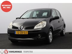 Renault Clio - 1.2 TCE Business Line/ Dealer Onderhouden/ 15'' LMV/ 5-Drs/ Airco/ C.V. Afstand/ Elek. pak