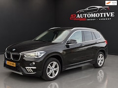 BMW X1 - SDrive18i Centennial High Executive / Panoramadak / APK