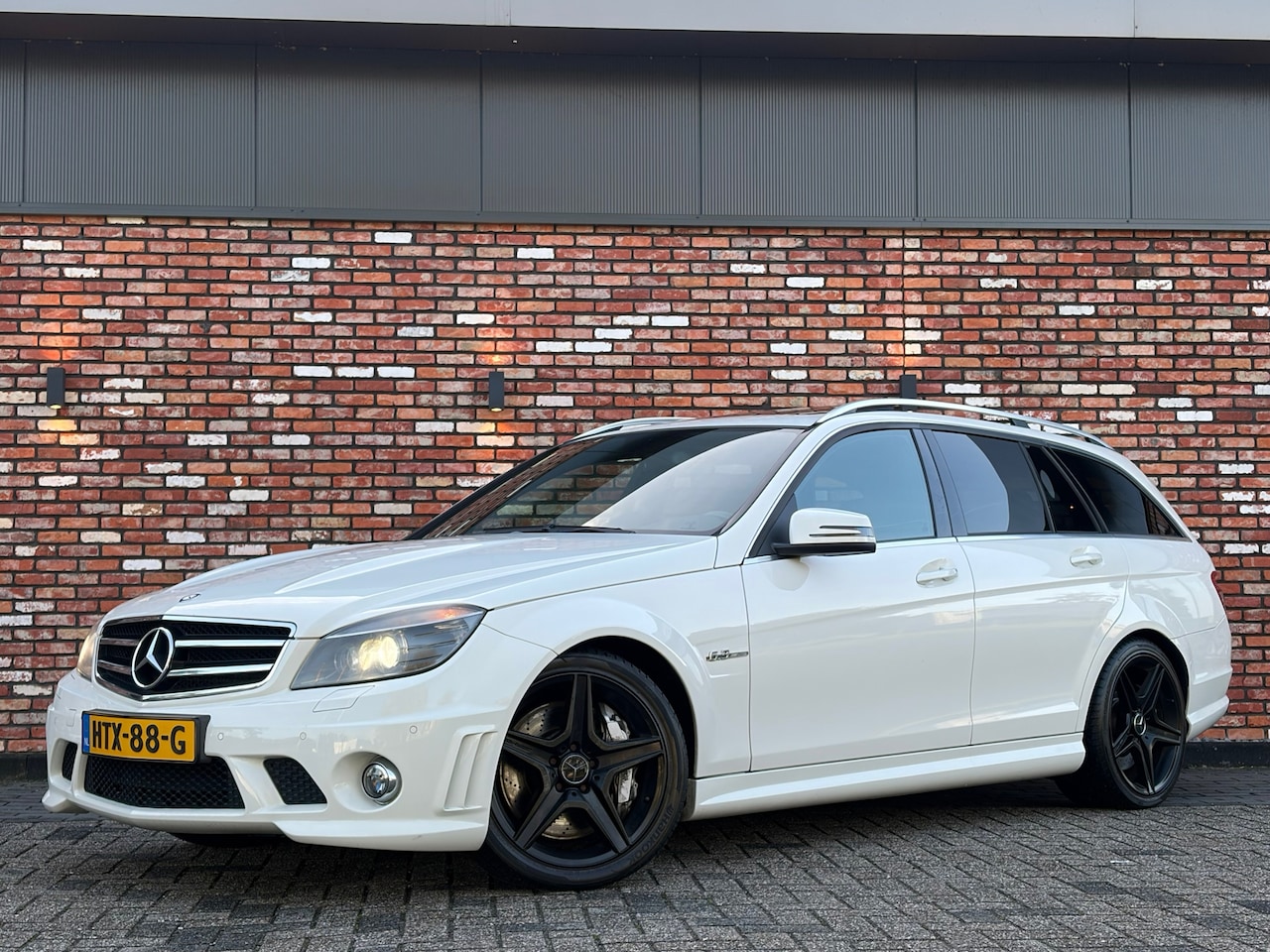 Mercedes-Benz C-klasse Estate - C63 AMG 457PK Pano Leer Harman/Kardon Memory Dealer-Serviced! - AutoWereld.nl