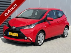 Toyota Aygo - 1.0 VVT-i x-play - 4drs - Automaat - Camera