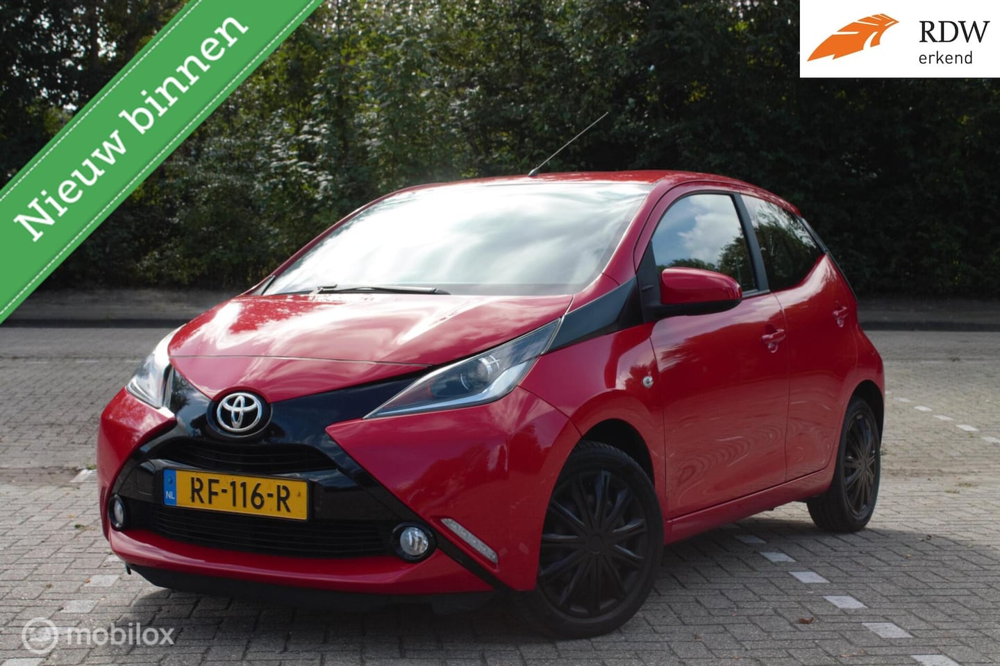 Toyota Aygo - 1.0 VVT-i x-play Camera & Cruise control - AutoWereld.nl