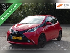 Toyota Aygo - 1.0 VVT-i x-play Camera & Cruise control