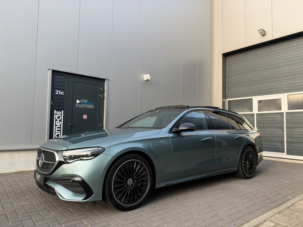 Mercedes-Benz E-klasse Estate - 300 e AMG 313PK | Pano | Memory | 360 | Ambient plus | Trekhaak | ACC | BTW auto - AutoWereld.nl
