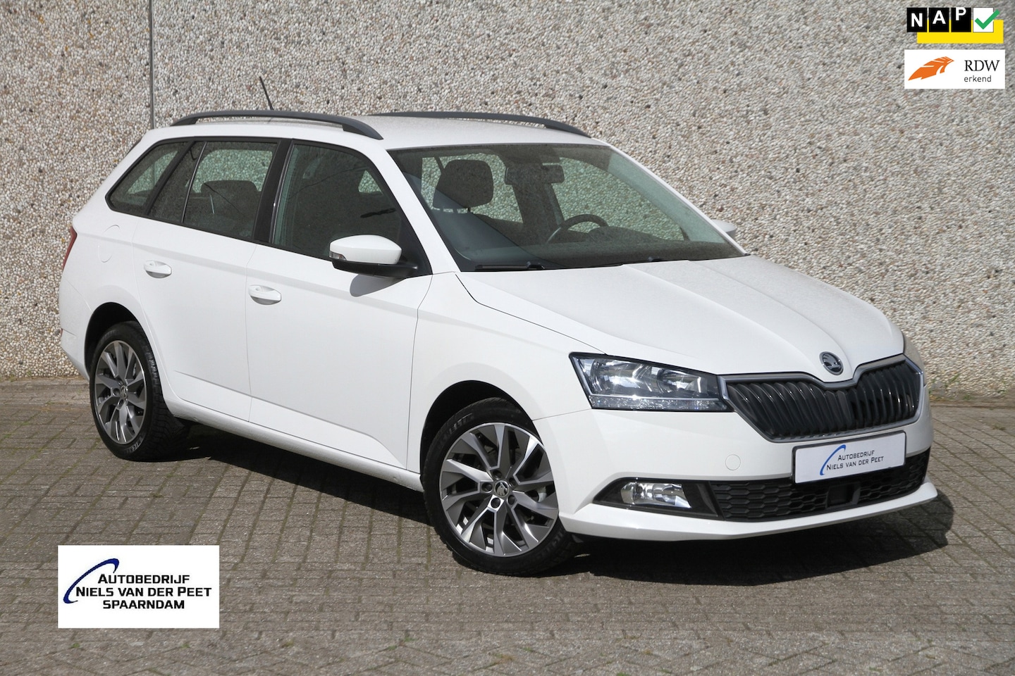 Skoda Fabia Combi - 1.0 TSI Business Edition Apple-Carplay en Android auto / Cruise control / Sportvelgen / Ai - AutoWereld.nl