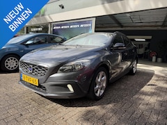 Volvo V40 Cross Country - 1.6 T4 Momentum | NIEUWE APK | 3\6 OF 12 MND GARANTIE | NAVI | TREKHAAK |