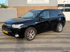 Mitsubishi Outlander - 2.0 PHEV instyle 2013 open dak camera hagel schade