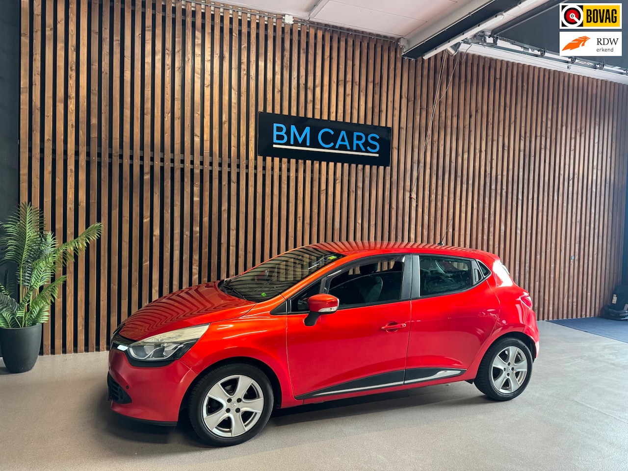 Renault Clio - 1.2 Expression AUTOMAAT,Pdc,Cruise - AutoWereld.nl