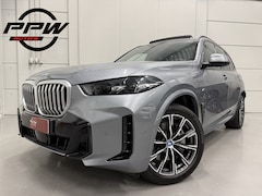 BMW X5 - xDrive50e M-Sport SKYSCRAPER/PANO-SKY LOUNGE/TREKHAAK/MERINO LEER COMFORT/LUCHTVERING/H&K/