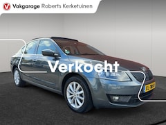 Skoda Octavia - 1.0 TSI Greentech Style Business Automaat Panorama Trekhaak Carplay