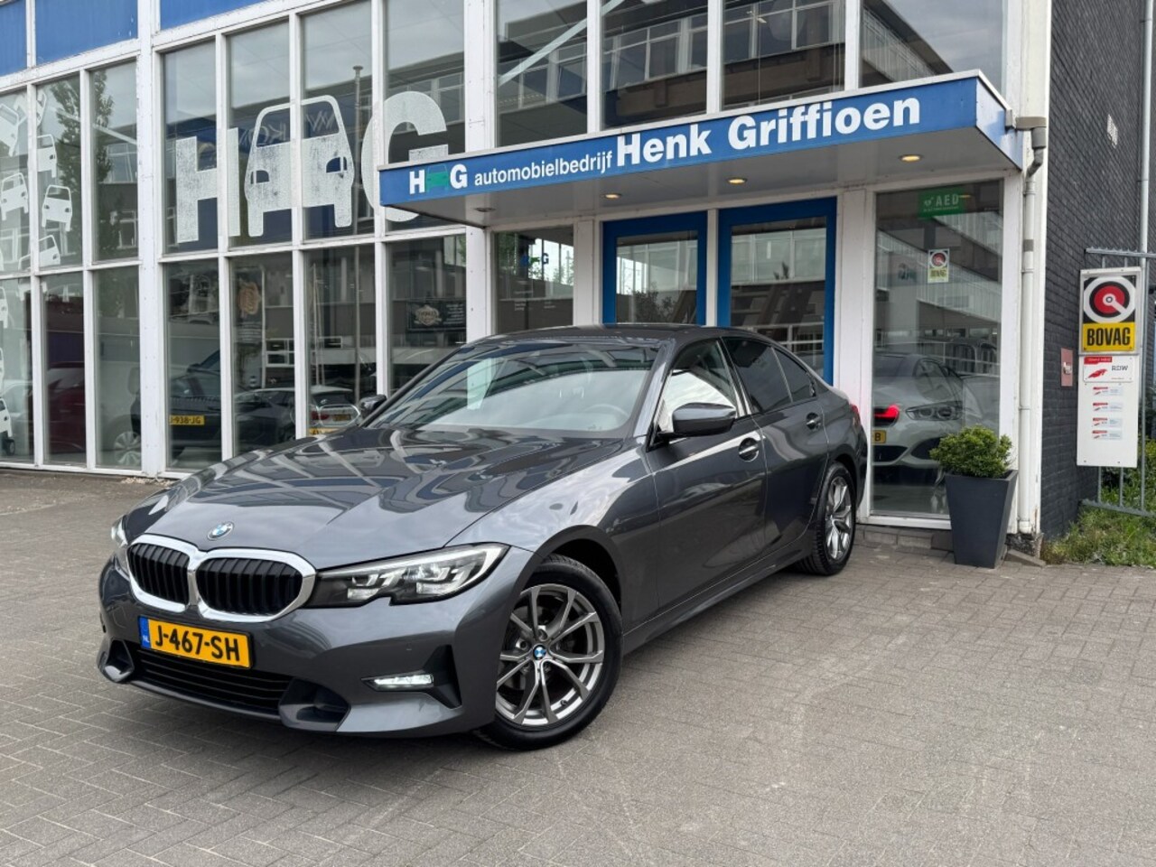 BMW 3-serie - 318i Executive Edition Sport Line I LED I Carplay I Sportstoelen - AutoWereld.nl