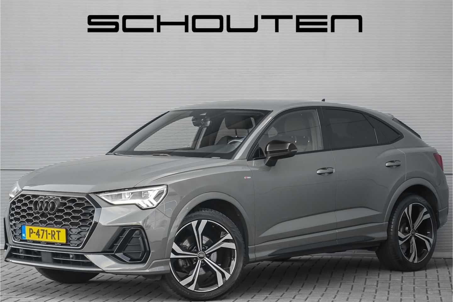 Audi Q3 Sportback - 35 TFSI S Edition Zwart Optiek Chronosgrau Leder Camera 20" - AutoWereld.nl