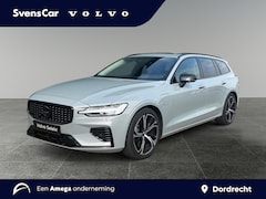 Volvo V60 - 2.0 T6 Plug-in hybrid AWD Plus Dark | Panoramadak | Trekhaak | 360 graden camera | 19" vel