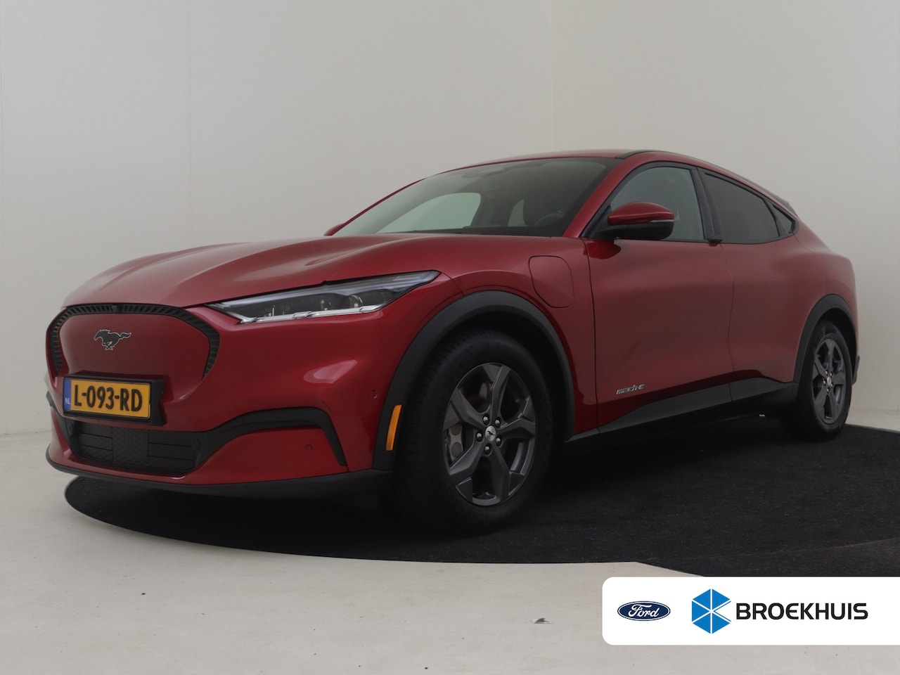 Ford Mustang Mach-E - RWD 75 kWh l 1e Eigenaar l Leder l B&O Sound l SOH 95% l Keyless Entry l Verwarmd Voorruit - AutoWereld.nl