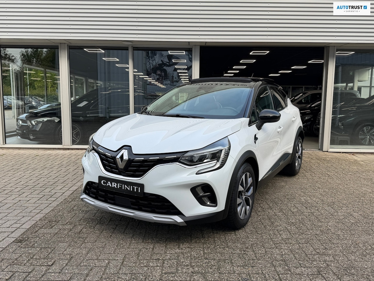 Renault Captur - 1.0 TCe 100 Intens | Navigatie | Cruise | Clima | Keyless | Panoramadak | 17".. - AutoWereld.nl